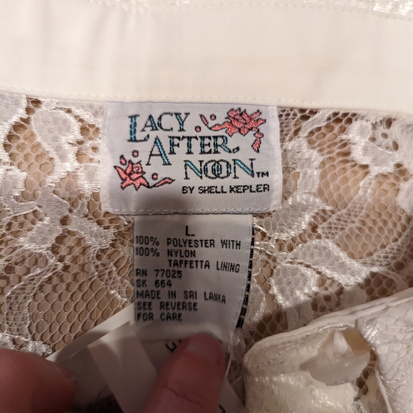 Dead Stock 90's Cream Lace Button-Up Blouse - Picture 3 of 6